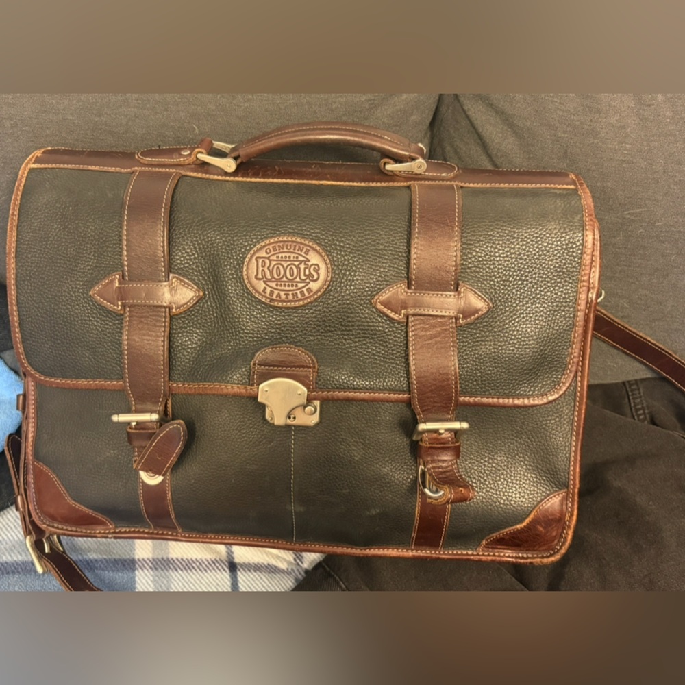 Roots Vintage Black and Brown Leather Laptop Bag/ Suitcase